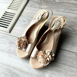BOC Born  Concept Blossom Espadrilles Leather Wedge Heels Sandals in Champagne
